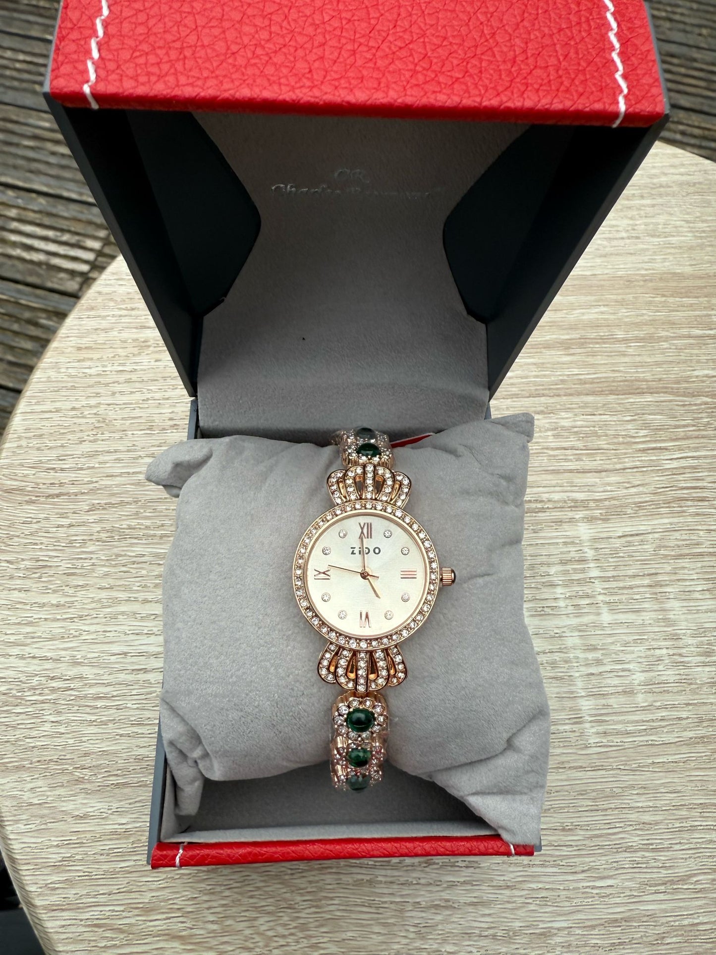 ZIDO Emerald Royale – A Watch Fit for a Queen